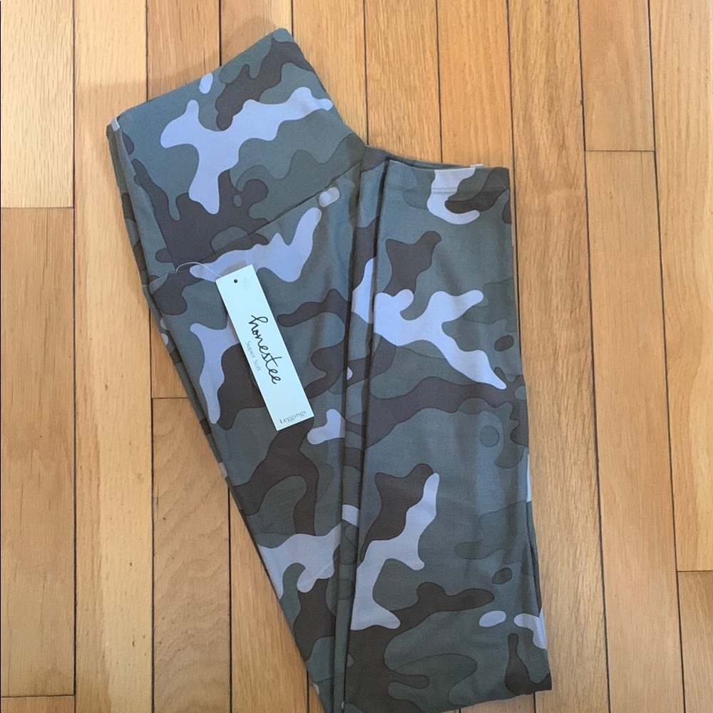 Honestee Green Camouflage Leggings